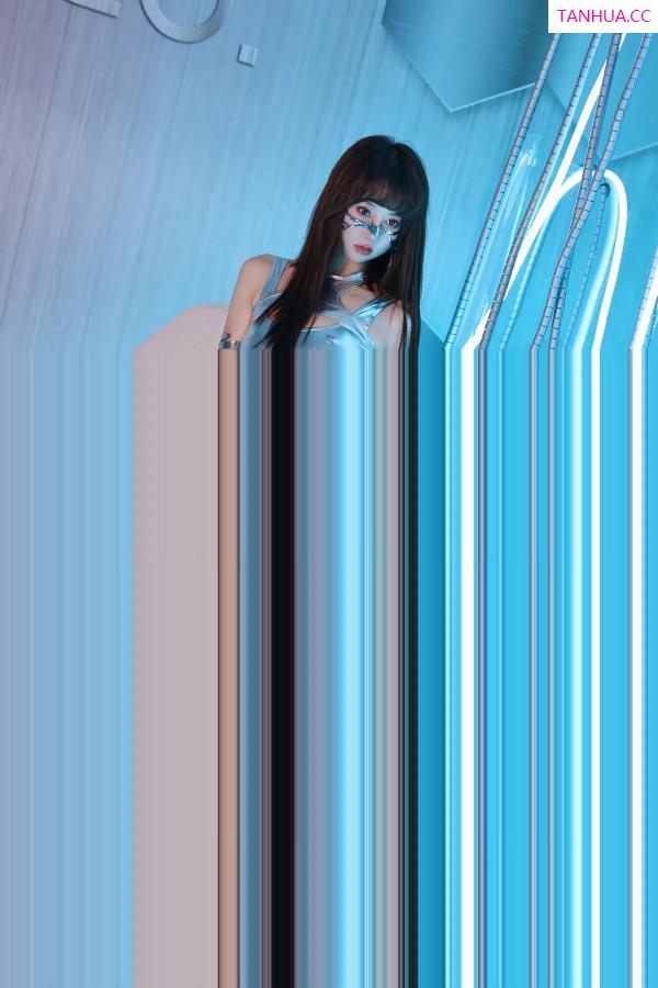   [XiuRen]高清写真图 2024.01.05 No.7916 金tiao 短裙美腿第23张图片